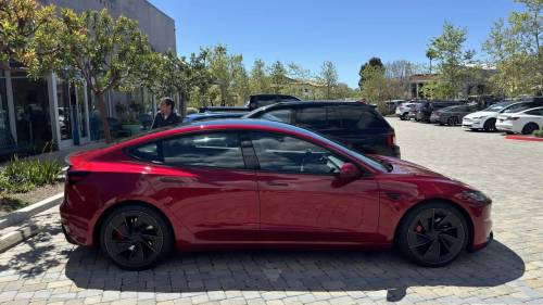 Tesla Model 3 Performance: arriva l’elettrica più veloce di una Ferrari