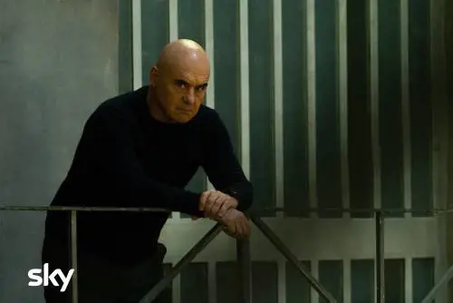 Il Re, Luca Zingaretti e la violenza della giustizia