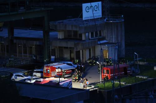 Esplosione nella centrale di Suviana: 3 morti. Corsa contro il tempo per salvare 4 dispersi: "Cercheremo tutta la notte"