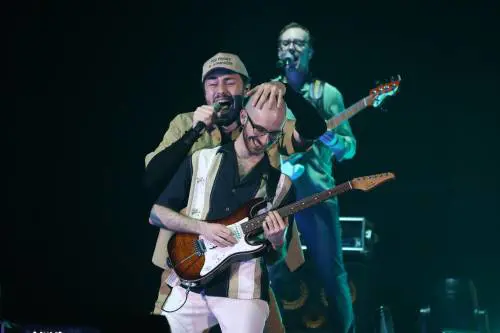 "Nelle nostre nuove canzoni c'è la tecnologia che unisce"