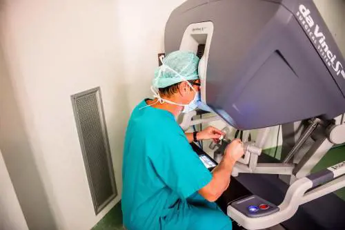 Aumenta la spesa sanitaria privata: 5 consigli per scegliere la polizza adatta a te