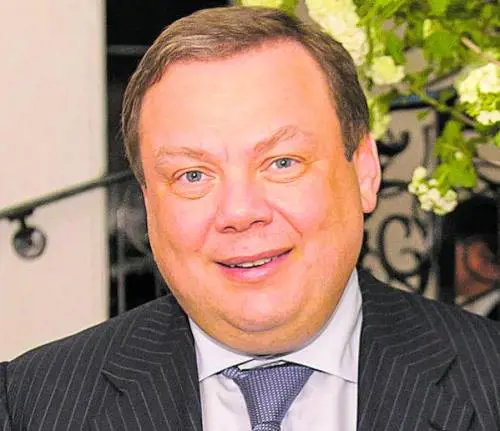 Sanzioni revocate a due super-oligarchi. "Non è provato siano complici di Putin"