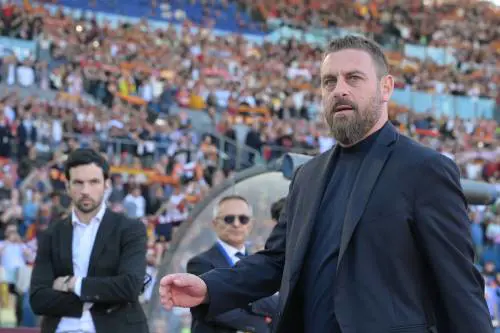 "Resta con noi". La Roma annuncia l'accordo con De Rossi