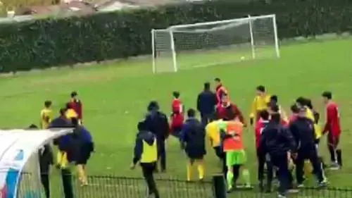"Non chiamatemi eroe". Perde i sensi in campo, il medico gli salva la vita