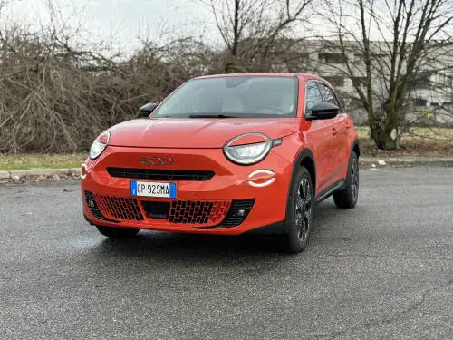 Fiat 600e: guarda la gallery del crossover elettrico