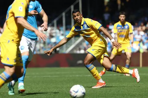 Cheddira, 2 gol al "suo" Napoli Solo un pari col Frosinone