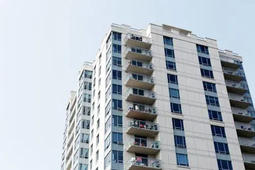 Furto in appartamento: quando il condominio deve risarcire