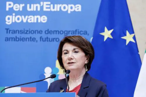 "Sulla maternità poca consapevolezza. Fare figli è una scelta ma ha valore sociale"