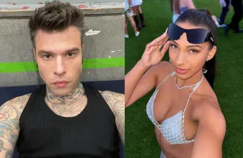 Fedez paparazzato con la star di Onlyfans al Coachella. Impazza il gossip sul flirt
