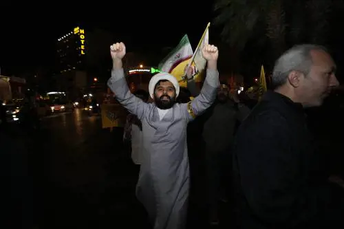 L'Iran cerca piazze per maledire Israele