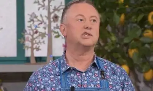 "Come Simona Ventura...". Anche lo chef Persegani in onda con la paralisi facciale