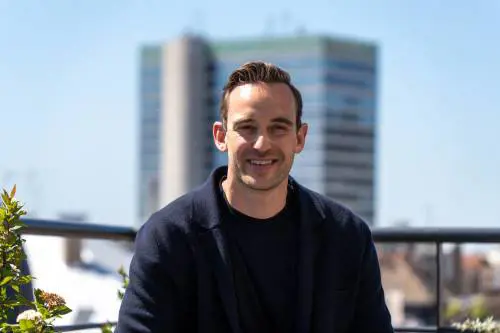 "Scrivere è una questione di istinto"