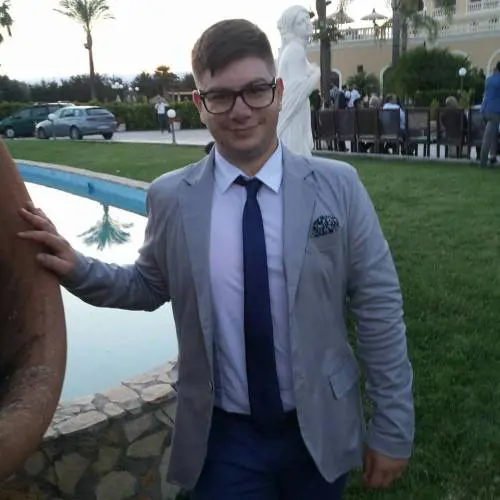 L'aereo che torna indietro, la moglie incinta e la morte in volo del 33enne Giuseppe Stilo 