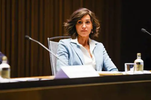 Blitz contro Bernini, il ministro ai contestatori: "No agli atenei-moschee"