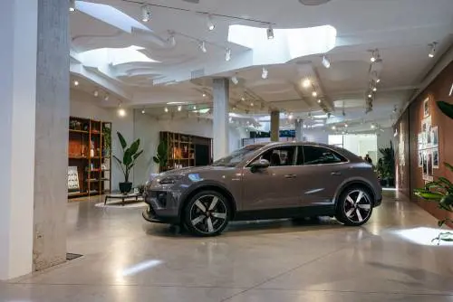 Ecco la nuova Porsche Macan in anteprima nazionale alla Design Week