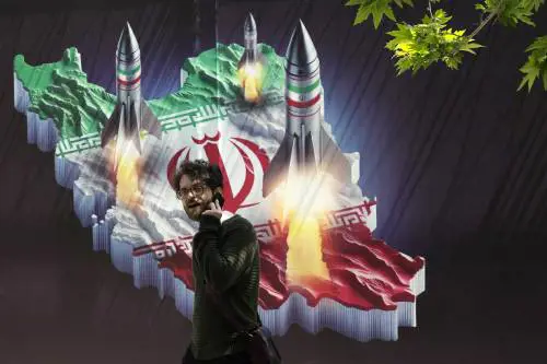 Il messaggio di Israele per riprendersi lo scettro: "L'Iran è vulnerabile, a noi soli le decisioni"