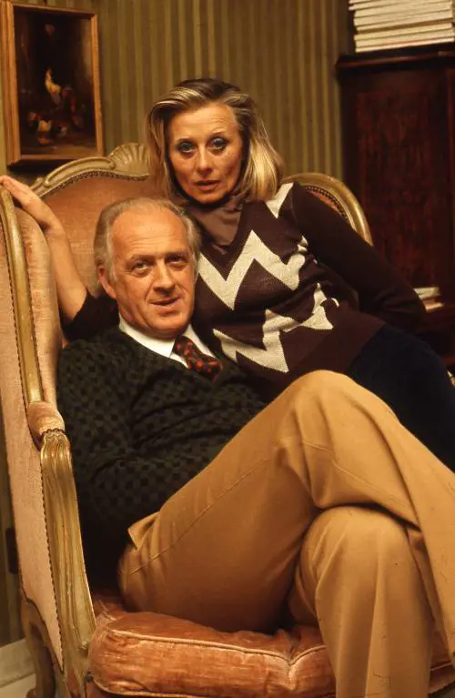 Raimondo Vianello e Sandra Mondaini nella loro casa a Roma (1968)