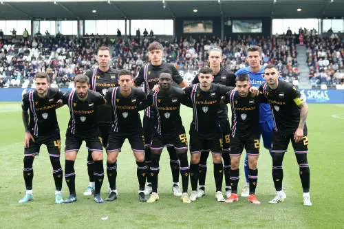 Squadra decimata per colpa di un pranzo a base di pesce: cosa è successo alla Samp