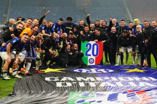 Derby e scudetto all’Inter, la doppia stella ai nerazzurri