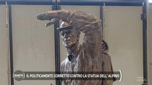 Follia pacifista: censurano l'alpino perché la statua ha un'arma
