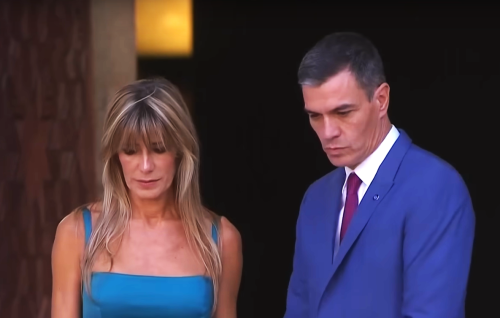 Choc in Spagna, aperta un'indagine sulla moglie del premier Pedro Sànchez
