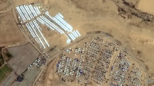 L'esercito di Israele pronto a entrare a Rafah. Evacuati i civili a Khan Younis