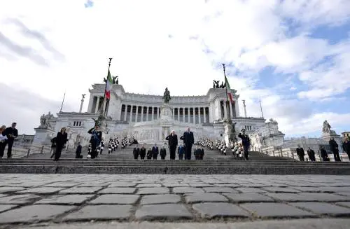 Chi finge di non vedere l'effettiva unità nazionale contro il fascismo. Un'occasione sprecata per calcolo elettorale