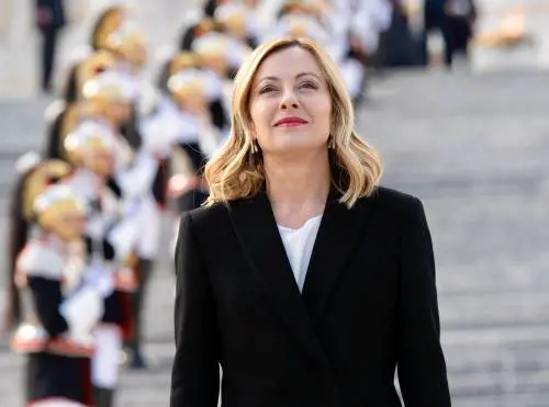 Ravenna, vandalizzati i manifesti di Giorgia Meloni. FdI: "Gesti intollerabili"