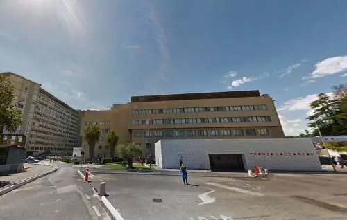 Protesi per la caviglia "su misura" gli salva la gamba: straordinario intervento al Gemelli