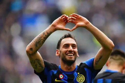 Bayern e Calhanoglu, il flirt prosegue. Juve su baby Thuram