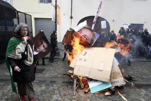 "Andiamoli a stanare". La minaccia degli antagonisti piomba sui leader del G7