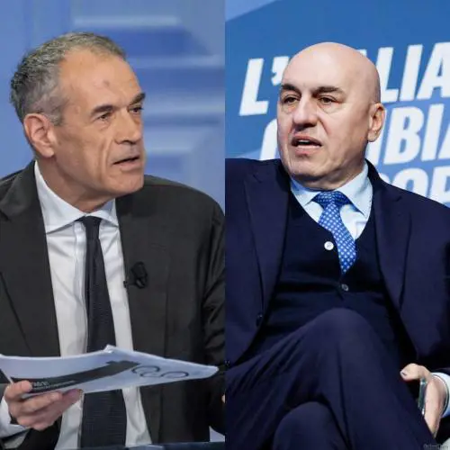 "Una l'aurea c'è l'ho", "Ma non sai scrivere". Duello Cottarelli-Crosetto sull'ortografia