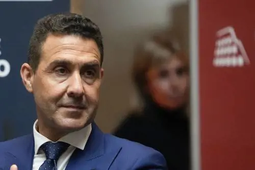 Il Pd diventa il comitato elettorale del generale Vannacci