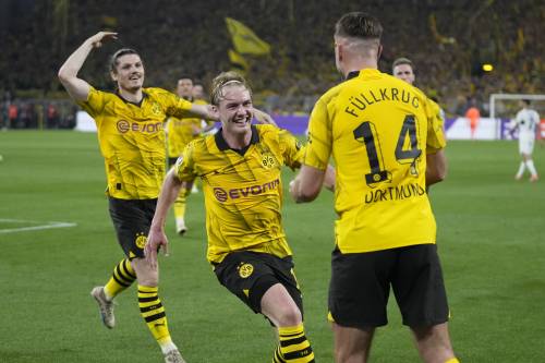 Champions League, il Borussia Dortmund stende il Psg grazie a Fullkrug