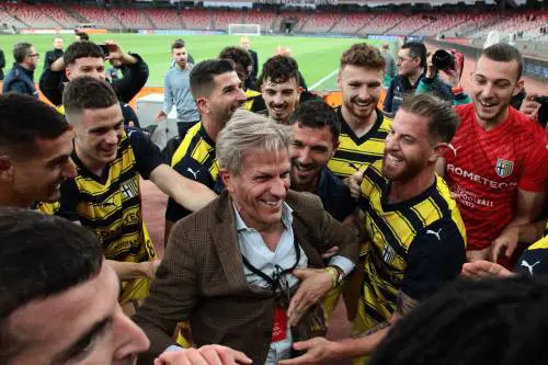 Pioggia di soldi sulla. A Parma c'è, Como quasi...