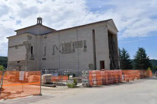 Amatrice, Camerino, Norcia e Campotosto: così l'Appennino rifiorisce dalle sue radici