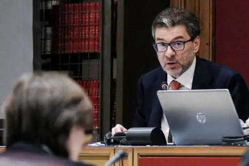 Superbonus, Giorgetti: "Come nel Vajont, la valanga era già partita"
