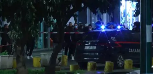 I tagli con le forbici e poi lo sfregio con l'acido: la violenza della donna sul 43enne a Udine