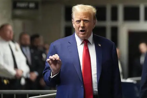 "Bombe su Mosca e Pechino": il "piano" di Trump svelato all'evento di raccolta fondi