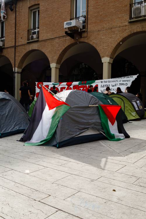 Tende piantate nei campus italiani. Arriva l'"intifada" dei pro Hamas
