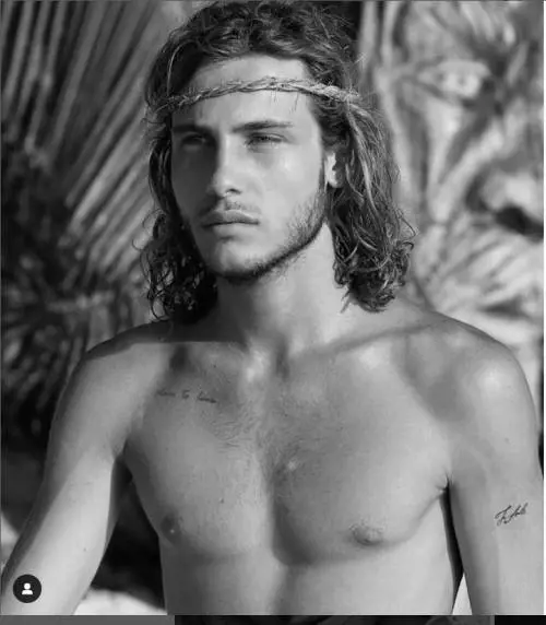 "Ma cosa volete?" Il "poeta" Pietro Fanelli tuona contro l’Isola dei Famosi