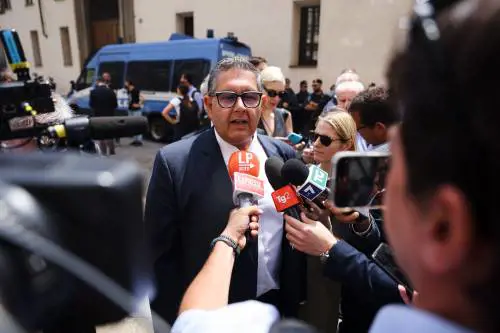 Il telefono di Toti sotto i raggi X dei pm