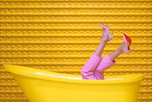 Come scegliere le scarpe in Primavera: i modelli perfetti (e comodi) per le over 60