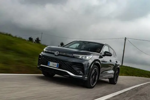 Volkswagen Tiguan, primo contatto con il SUV che piace agli italiani