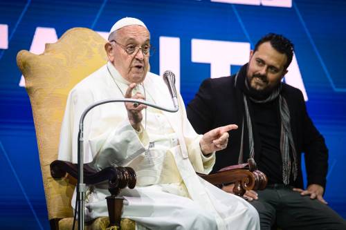 Natalità, papa Francesco: "Il problema non sono i figli ma l'egoismo"