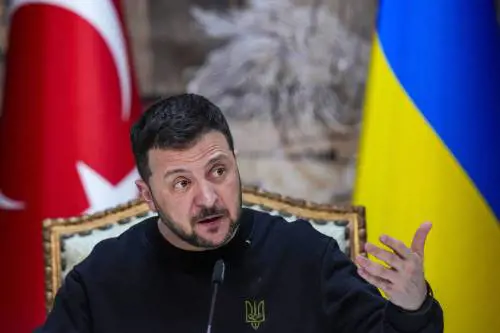 Sanzioni, Orbán spacca l'Ue. Stoltenberg fa dietrofront