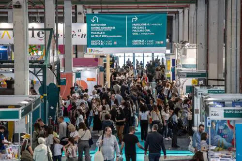 Il pubblico pensa a leggere. L'"intellighenzia" ad altro