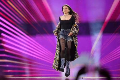 Eurovision, Angelina canta "Imagine". Ma non c'è pace tra "spoiler" e politica
