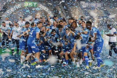 Il Como promosso sposo alla A fa festa e va a nozze con le big