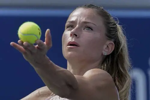 I 480mila euro pignorati, il ritiro, la fuga (all'estero): Camila Giorgi e i guai col Fisco